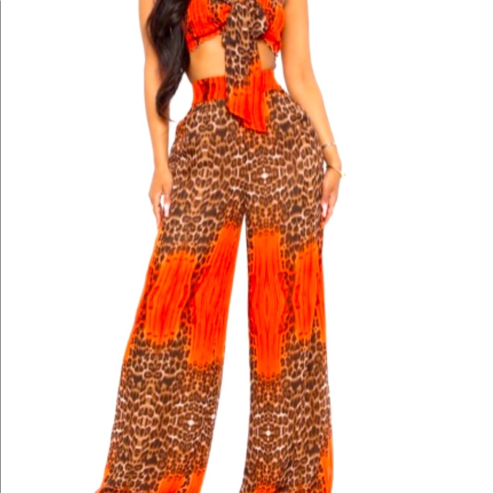 Large pants set (includes matching top & pants)